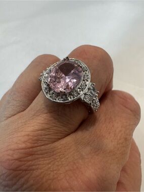 Elegant Pink Halo Cocktail Ring - Sparkling Silver Tone